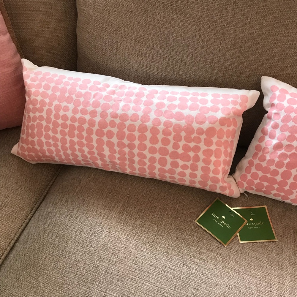 Kate Spade NWT Blush Deco Dot Oblong Pillow - Picture 4 of 5